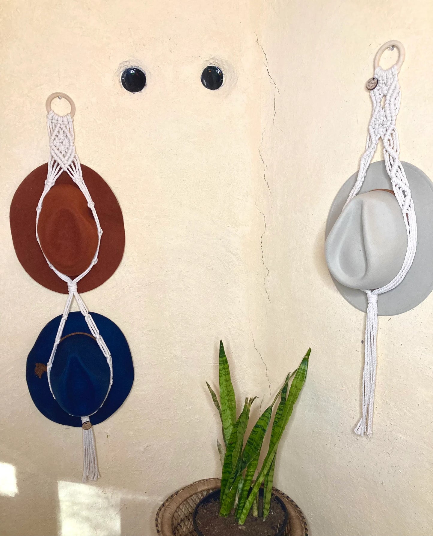 Macramé Hat Hanger